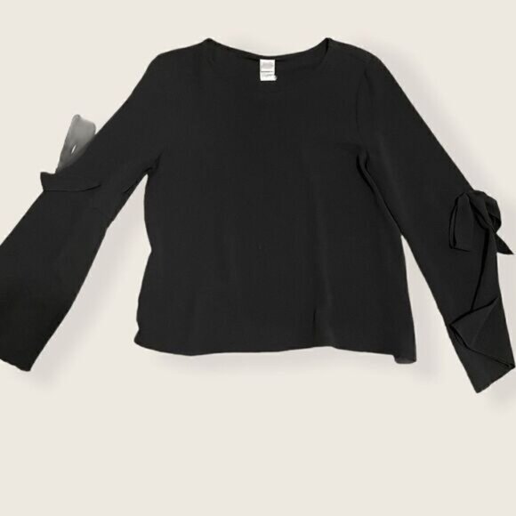 Medium Twik Bell Sleeve Blouse with Ties - Picture 2 of 5